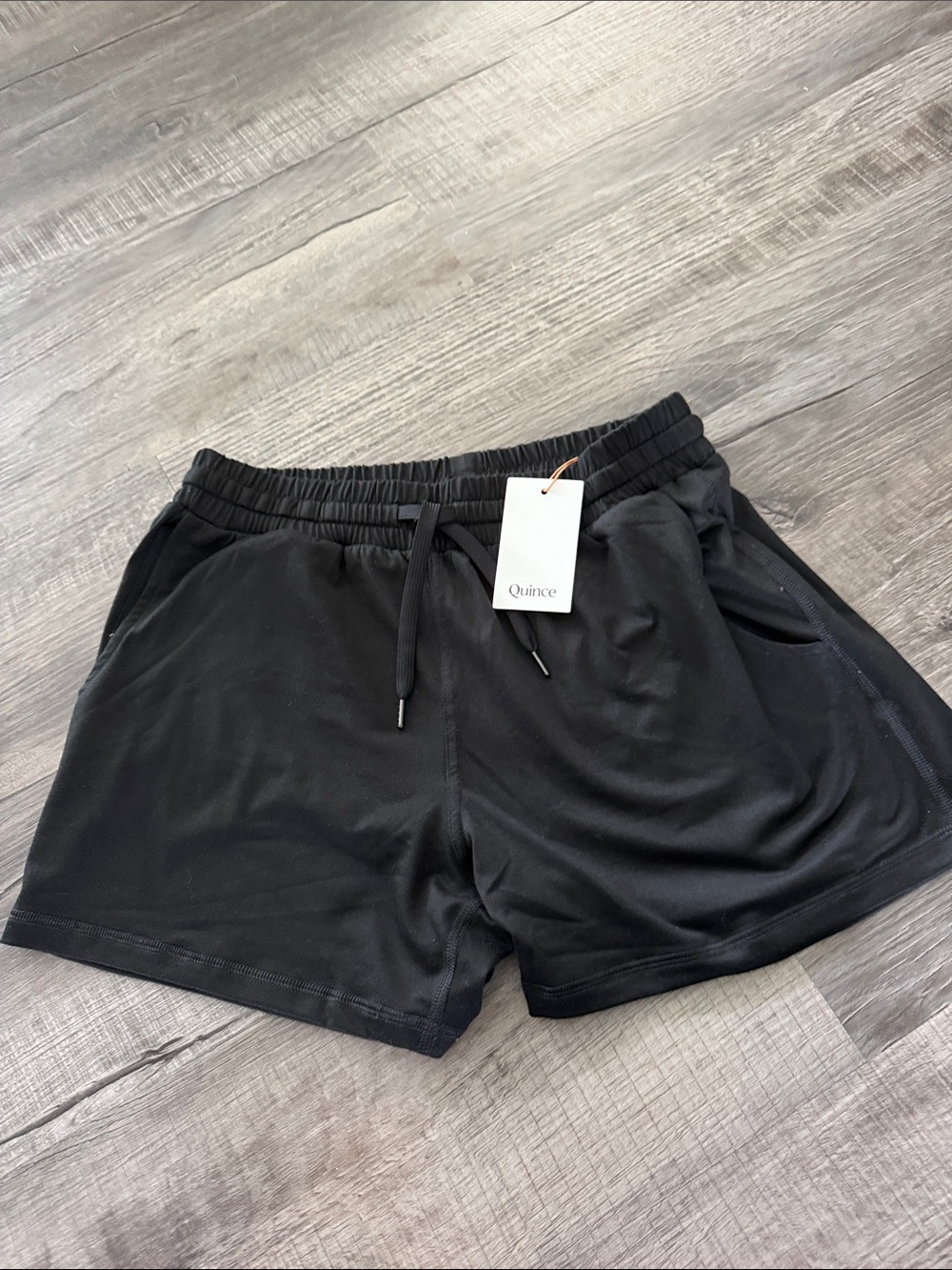 Quince Women’s Black Performance Athletic Shorts small